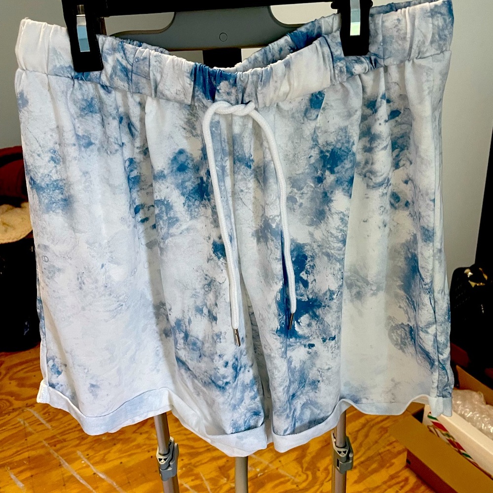 SHEIN ladies plus sz 1X lightweight drawstring shorts